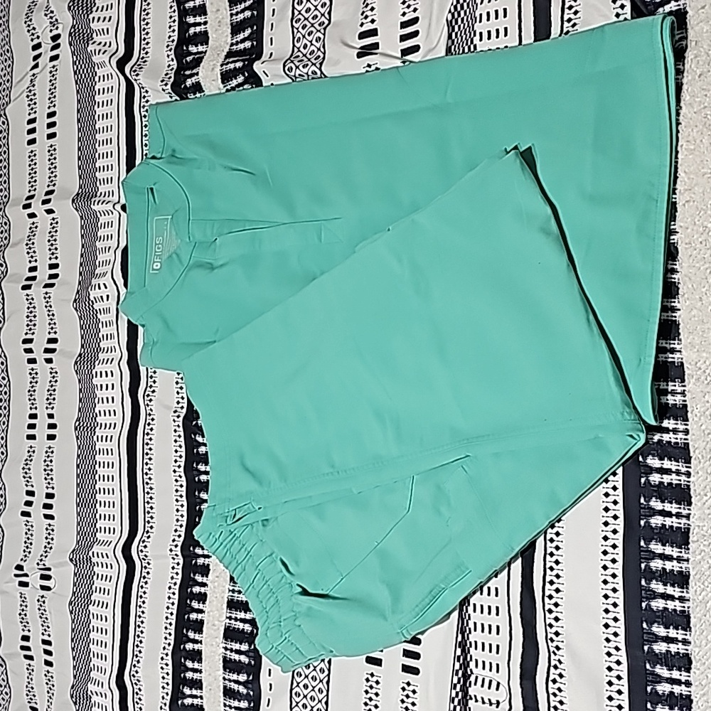 Figs surgical green